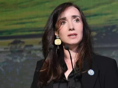 La nacionalista Victoria Villarruel particip&oacute; de la Chaya 2026 y se sum&oacute; a la celebraci&oacute;n entre harina, m&uacute;sica y tradici&oacute;n