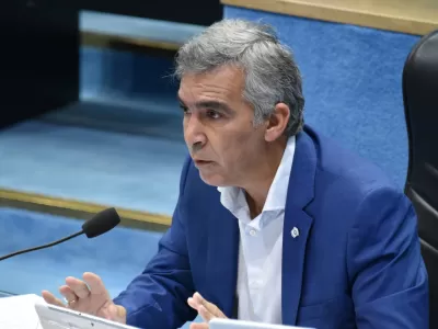 Río Negro atraviesa un clima de tensión por las promesas falsas atribuidas a Facundo López