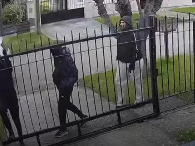 C&aacute;maras expusieron c&oacute;mo una banda recorri&oacute; Mar del Plata cometiendo robos casi sin oposici&oacute;n