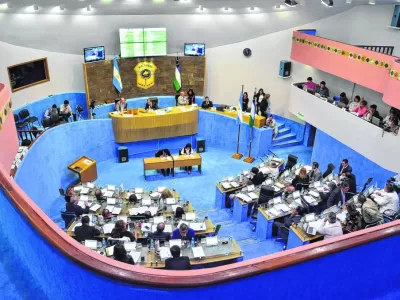 El proyecto financiero que Weretilneck elevó a Río Negro reactiva temores sobre la dependencia de la deuda