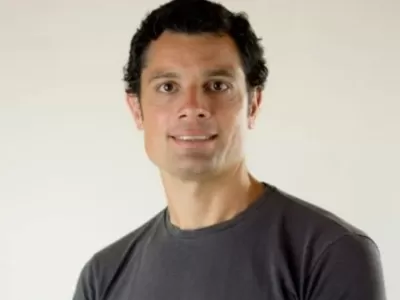 Una presentaci&oacute;n apunta contra General Rodr&iacute;guez por kits escolares con s&iacute;mbolos pol&iacute;ticos